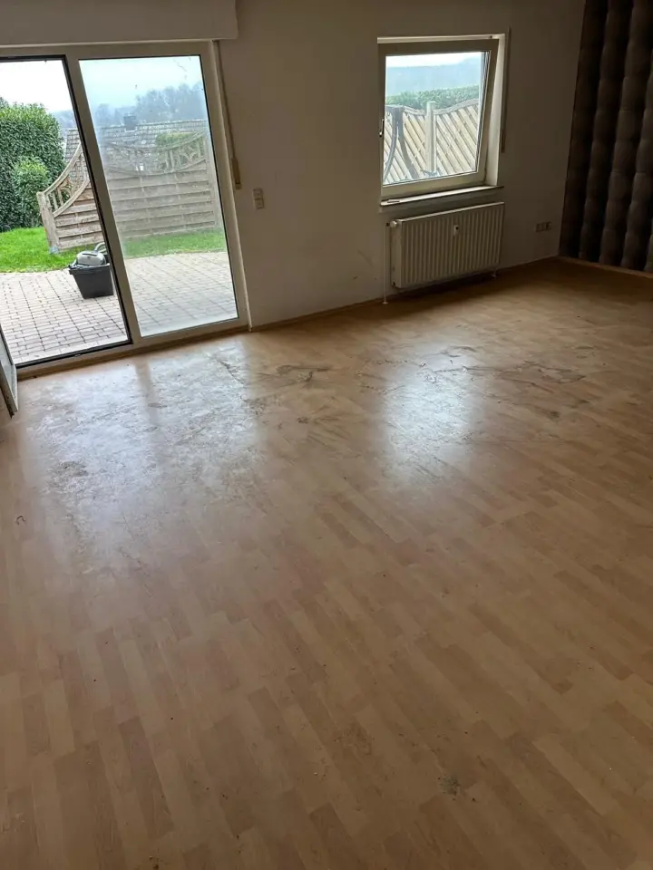 Entrümpeltes Zimmer in Leverkusen